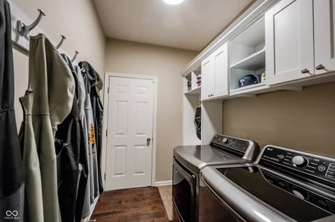 Laundry room at 12752 Broncos Drive, Fishers, IN