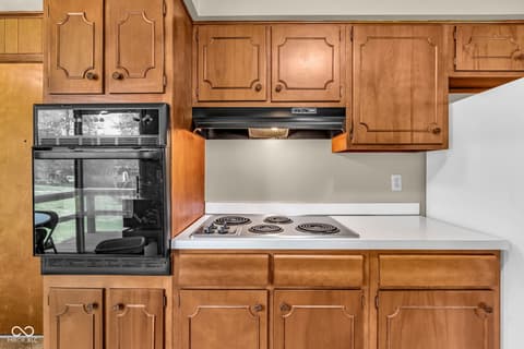 Kitchen at 2174 W Old Waynetown Road, Crawfordsville, IN