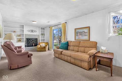 Family room at 2174 W Old Waynetown Road, Crawfordsville, IN