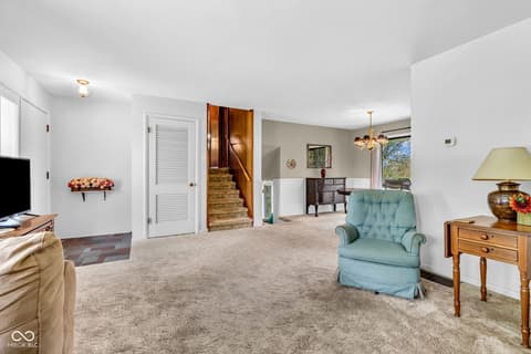 Sitting Room — 2174 W Old Waynetown Road, Crawfordsville, IN