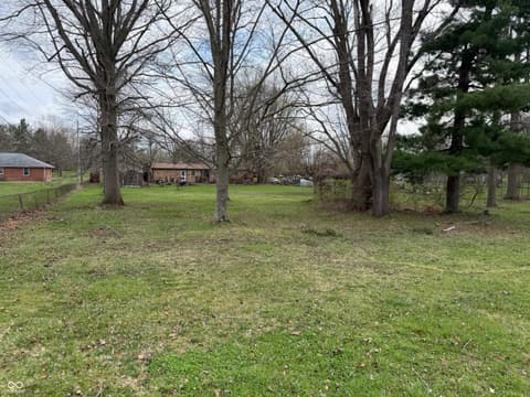 Yard at 3190 Chapel Road, Anderson, IN