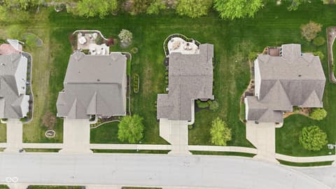 Aerial view at 571 King Fisher Drive, Brownsburg, IN