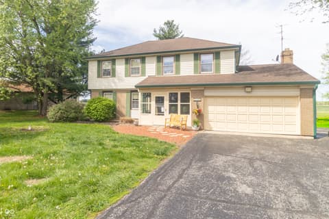 Photo of 5574 Arrowhead Drive, Greenfield, IN