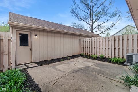 Photo of 8104 Bromley Place, Indianapolis, IN