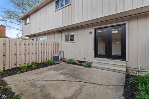 Photo of 8104 Bromley Place, Indianapolis, IN