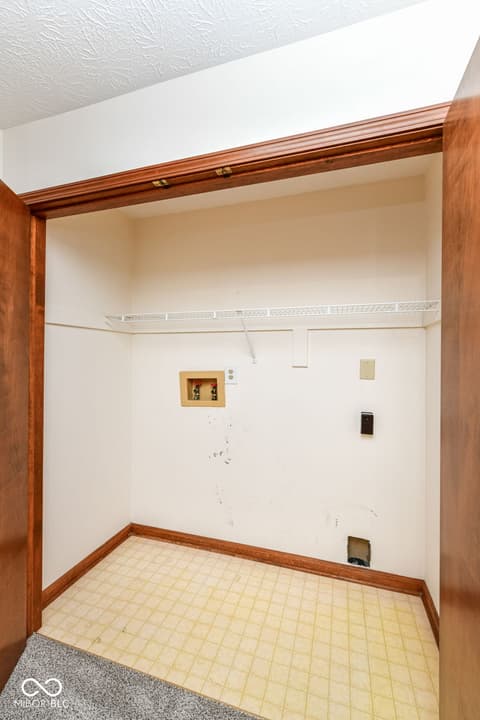 Laundry room at 8121 Foxchase Drive, Indianapolis, IN