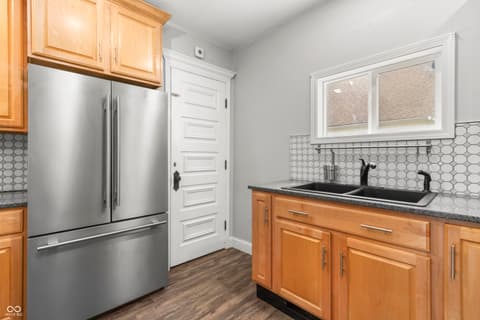 Photo of 120 W Bow Street, Thorntown, IN