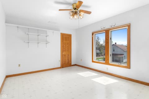 Photo of 120 W Bow Street, Thorntown, IN
