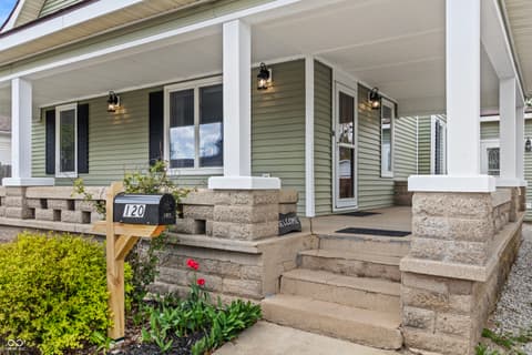 Photo of 120 W Bow Street, Thorntown, IN