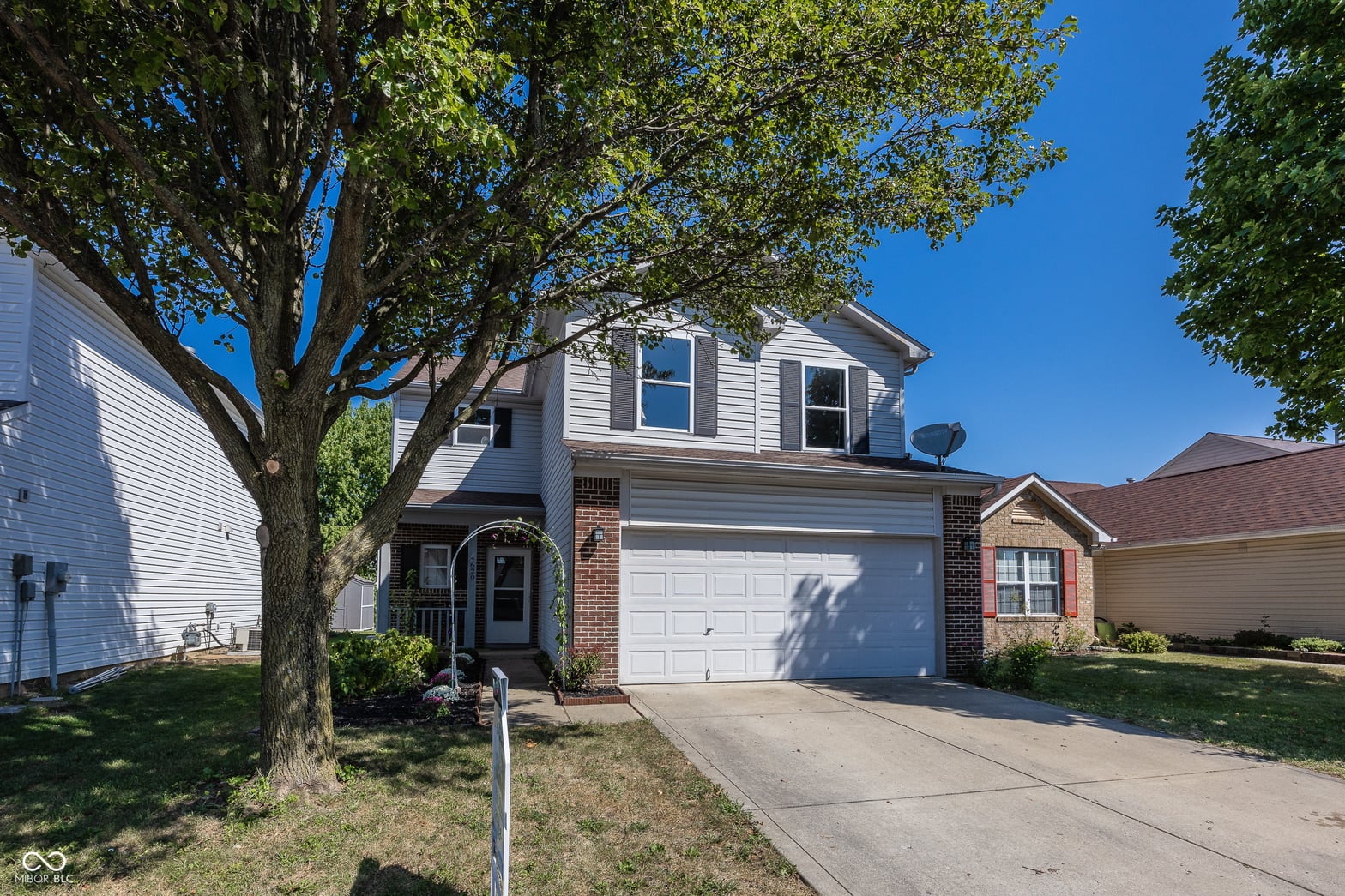 Front exterior at 4620 Whitham Lane, Indianapolis, IN