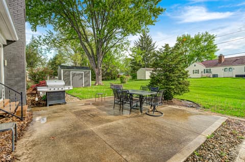 Outdoor living area at 2017 Fairway Drive, Greencastle, IN