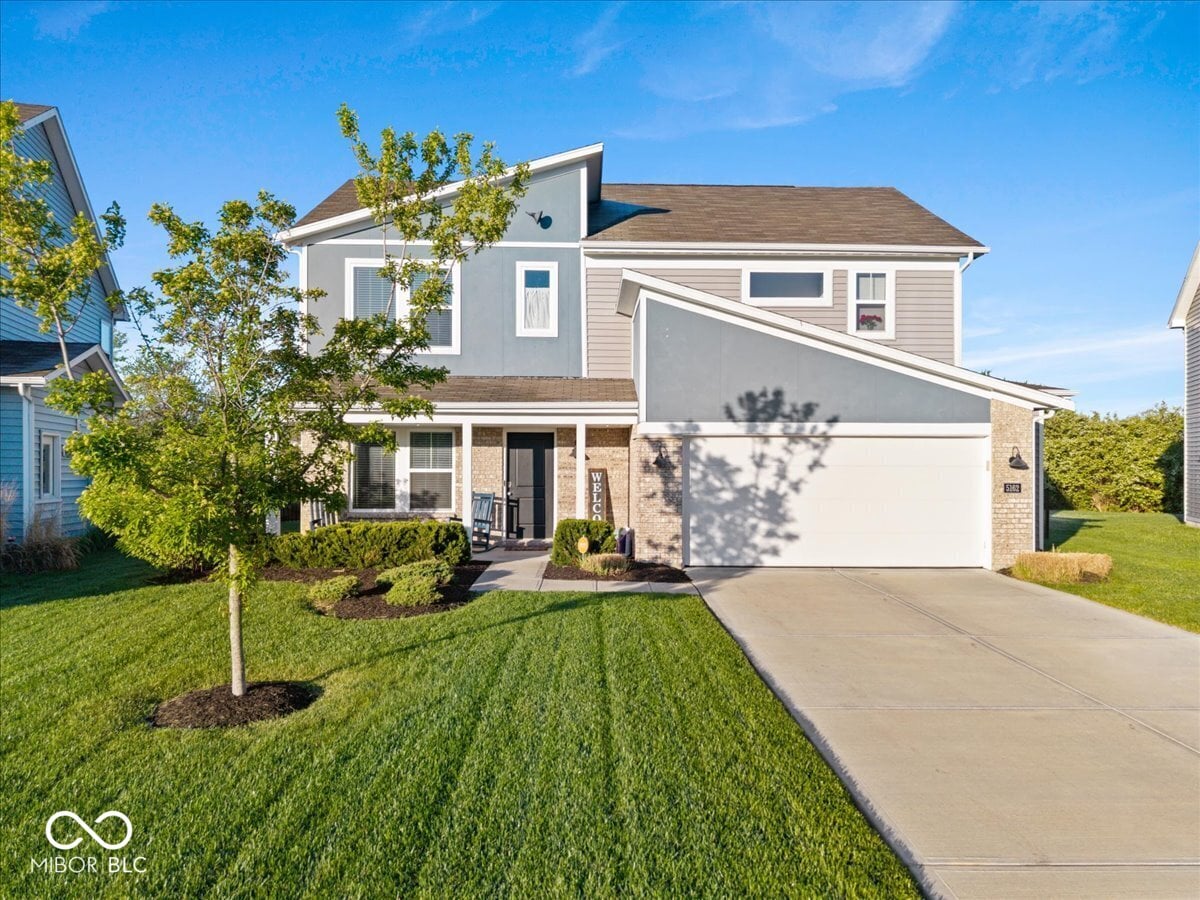 Front exterior at 5162 Arling Drive, Indianapolis, IN