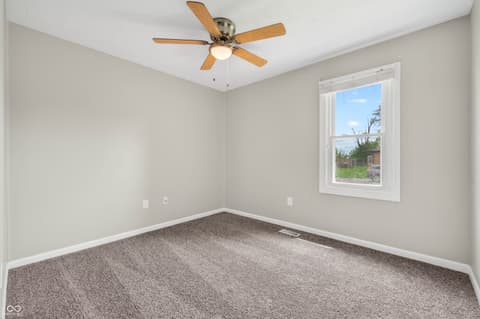 Photo of 1063 Dutchman Lane, Seymour, IN