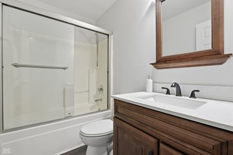 Photo of 6611 Fountain Cove Court, Indianapolis, IN