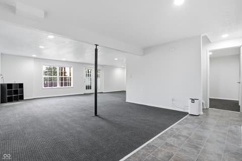 Photo of 6611 Fountain Cove Court, Indianapolis, IN