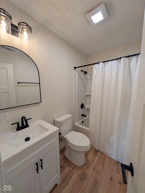 Bathroom at 489 Beverly Drive, Zionsville, IN