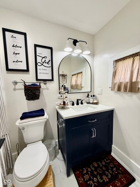 Bathroom at 1301 5th Street, Covington, IN