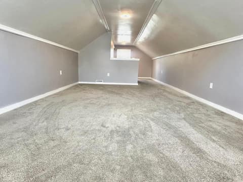 Bonus room at 1513 Dewey Street, Anderson, IN