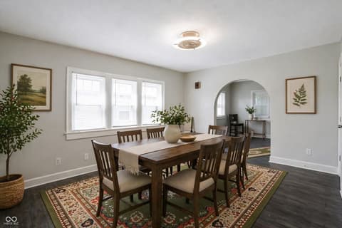 Photo of 945 Cecil Avenue, Indianapolis, IN