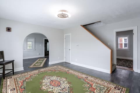 Photo of 945 Cecil Avenue, Indianapolis, IN