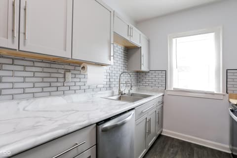 Photo of 945 Cecil Avenue, Indianapolis, IN