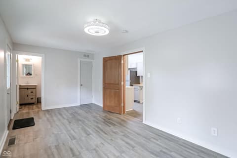 Photo of 945 Cecil Avenue, Indianapolis, IN