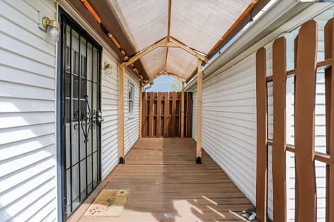 Photo of 945 Cecil Avenue, Indianapolis, IN