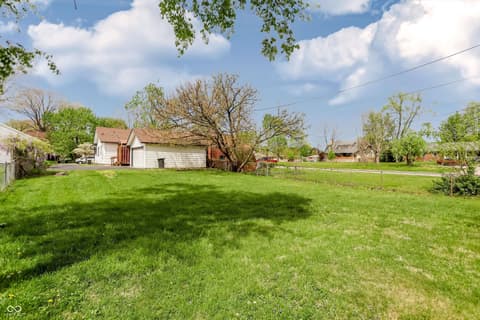 Photo of 945 Cecil Avenue, Indianapolis, IN
