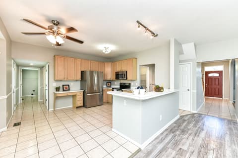 Photo of 7942 Red Sunset Way, Avon, IN