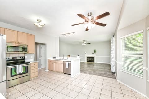 Photo of 7942 Red Sunset Way, Avon, IN