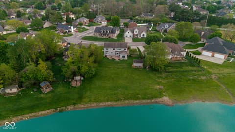 Photo of 1266 Kensington Drive, Seymour, IN