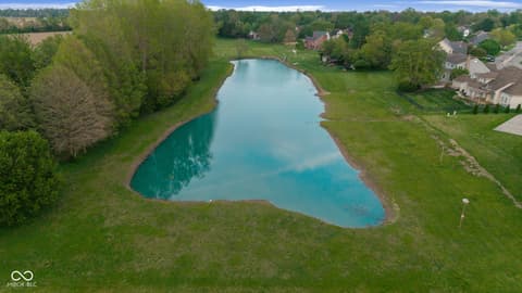 Photo of 1266 Kensington Drive, Seymour, IN