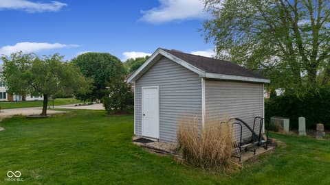 Photo of 1266 Kensington Drive, Seymour, IN