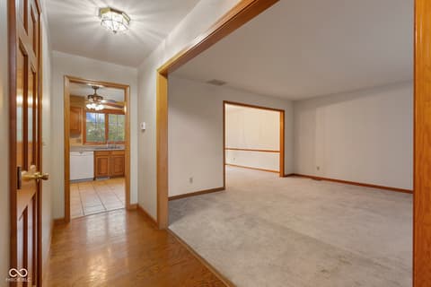 Photo of 1266 Kensington Drive, Seymour, IN