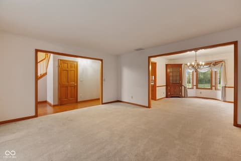 Photo of 1266 Kensington Drive, Seymour, IN