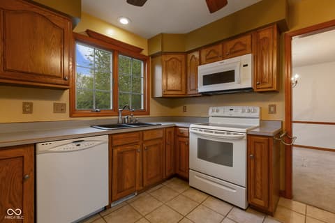Photo of 1266 Kensington Drive, Seymour, IN