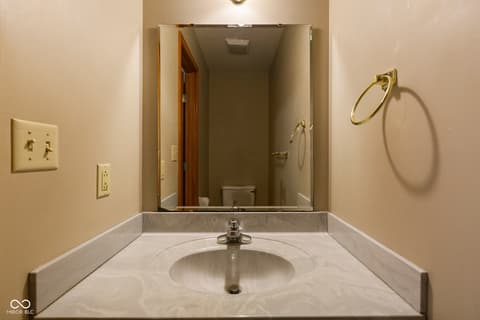 Photo of 1266 Kensington Drive, Seymour, IN