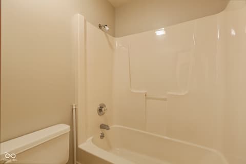 Photo of 1266 Kensington Drive, Seymour, IN