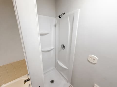 Photo of 9463 Maple Way, Indianapolis, IN