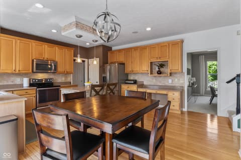 Photo of 9827 Belcrest Lane, Indianapolis, IN