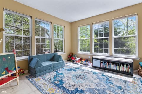 Photo of 9827 Belcrest Lane, Indianapolis, IN