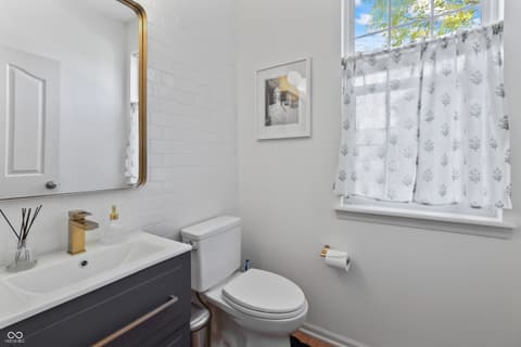 Photo of 9827 Belcrest Lane, Indianapolis, IN