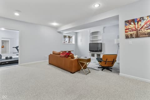 Photo of 9827 Belcrest Lane, Indianapolis, IN