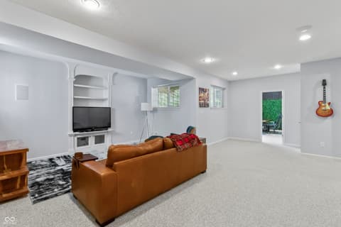 Photo of 9827 Belcrest Lane, Indianapolis, IN