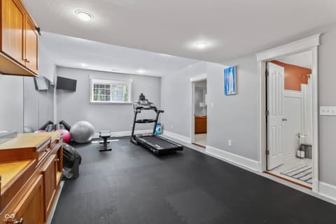 Photo of 9827 Belcrest Lane, Indianapolis, IN