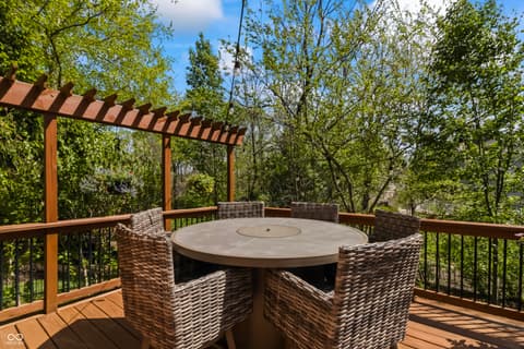 Photo of 9827 Belcrest Lane, Indianapolis, IN