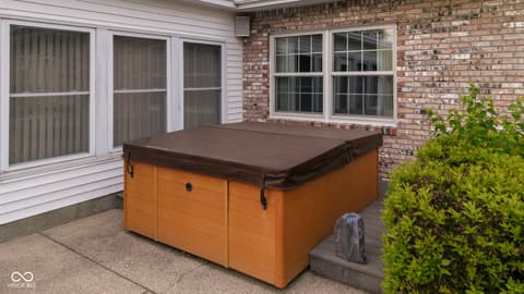 Outdoor living area at 425 Lasher Drive, Seymour, IN