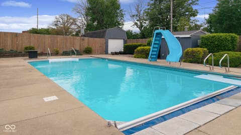 Pool at 425 Lasher Drive, Seymour, IN