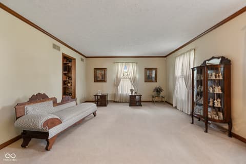 Sitting Room — 425 Lasher Drive, Seymour, IN