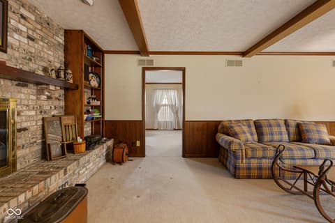 Living room at 425 Lasher Drive, Seymour, IN